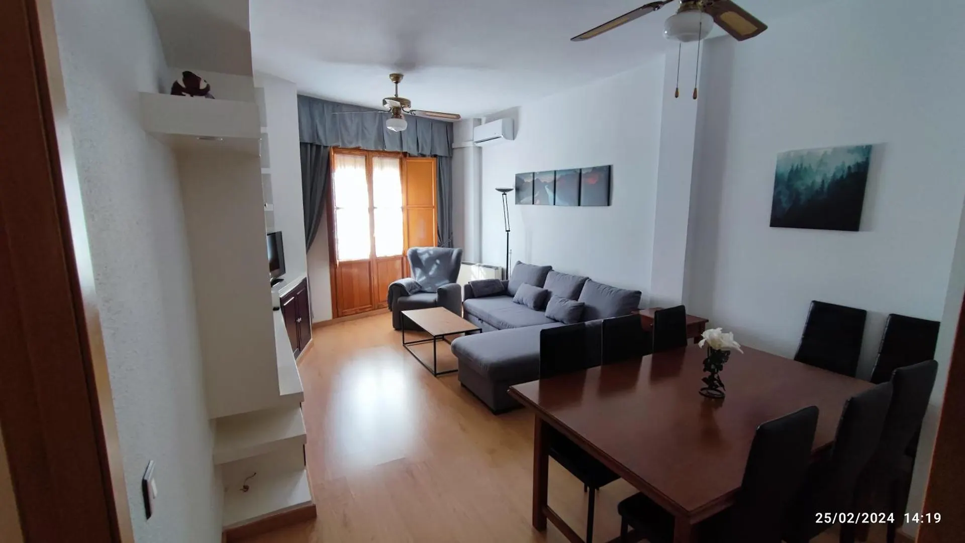 Duplex San Lorenzo 2 Parking Gratuitos Y Piscina 哈恩 0*,  西班牙